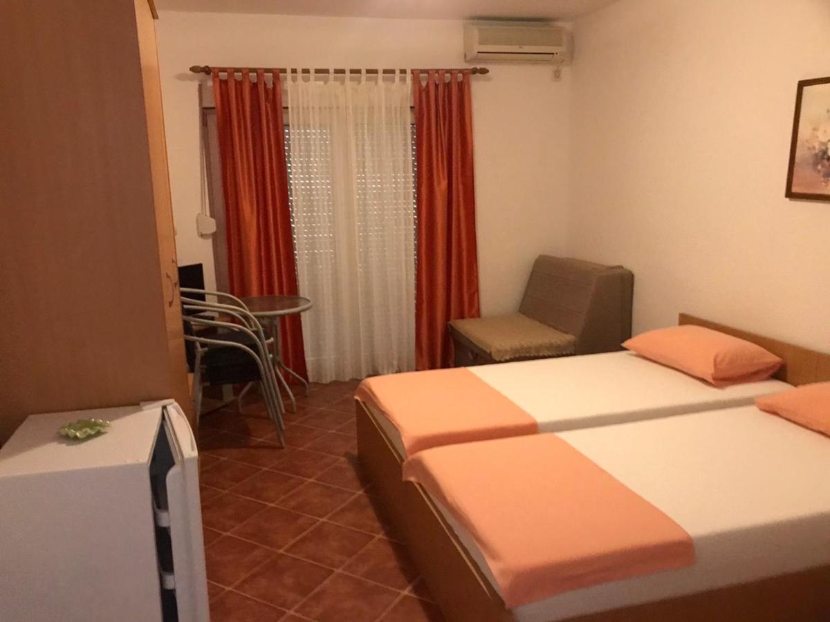 Guesthouse Mb Knezevic Budva Exterior photo